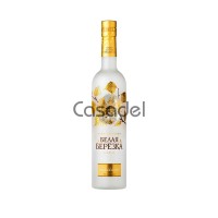 Օղի Բելայա Բերյոզկա ոսկեգույն 0.5լ